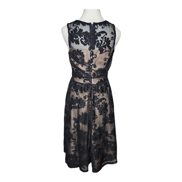 Neiman Marcus Women's A Line Black Mesh Lace Dress Size Small - Picture 3 of 5